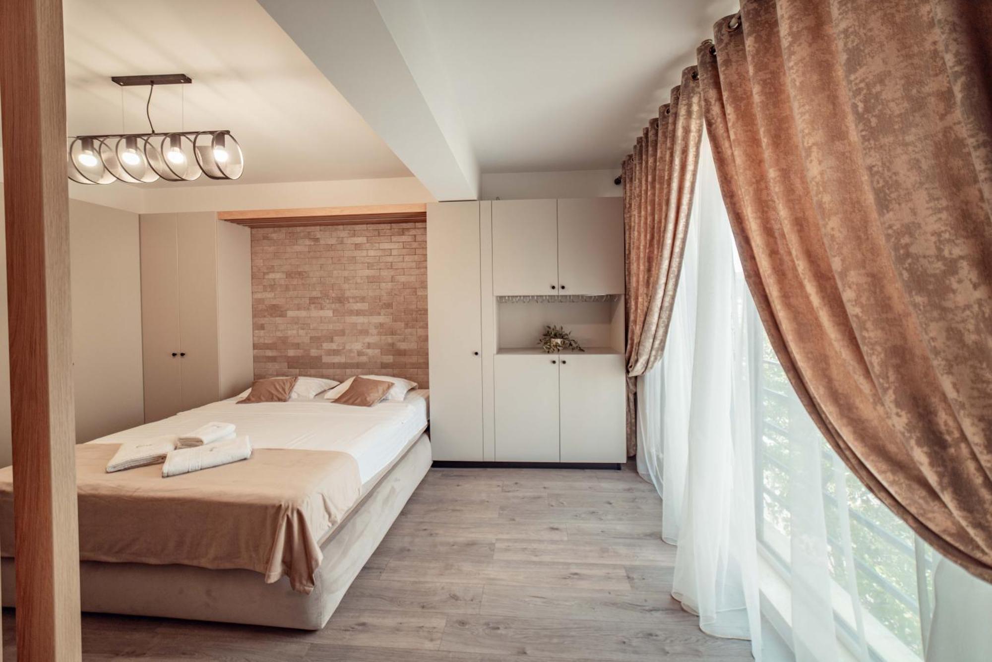 Exclusive Collection Palas Mall Suites And Studios Iasi Exterior photo